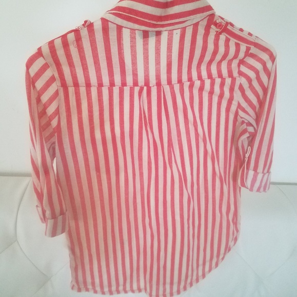 Button down shirt - Picture 2 of 3